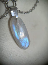 Charger l'image dans la galerie, Yllia • Pierre de lune & labradorite