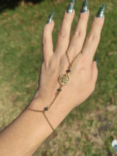 Charger l'image dans la galerie, Bijou de main • arbre de vie & agate mousse