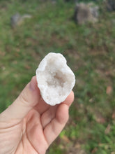 Charger l'image dans la galerie, Géodes de quartz