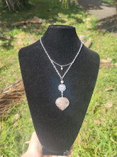 Charger l'image dans la galerie, Cordélia • Quartz hematoide & Pierre de soleil