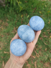 Charger l'image dans la galerie, Calcite Bleue • Galet