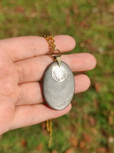 Charger l'image dans la galerie, Yelena • Obsidienne argentée et pyrite