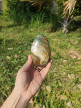 Charger l'image dans la galerie, Jaspe Orbiculaire • Forme polie