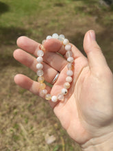 Charger l'image dans la galerie, Bracelet en agate fleur