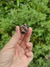 Charger l'image dans la galerie, Rhodonite • Cube
