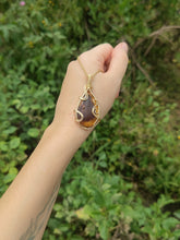 Charger l'image dans la galerie, Pendentif Jaspe • Wire wrapping