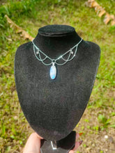 Charger l'image dans la galerie, Yllia • Pierre de lune & labradorite