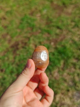 Charger l'image dans la galerie, Pierre de Lune • Galets