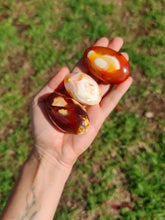 Charger l'image dans la galerie, Cornaline • Galets