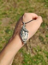 Charger l'image dans la galerie, Pendentif Jaspe Dalmatien • wire wrapping