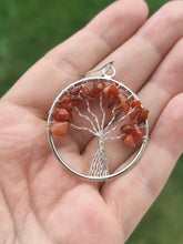 Charger l'image dans la galerie, Pendentif Arbre de Vie • Cornaline