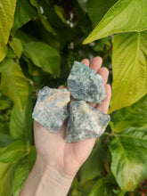 Charger l&#39;image dans la galerie, Fluorite Multi Brute
