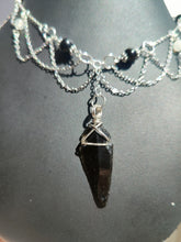 Charger l&#39;image dans la galerie, Morticia • Obsidienne, Tourmaline et Pierre de lune
