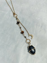 Charger l&#39;image dans la galerie, Suspension • Tourmaline, Pyrite et Œil de tigre
