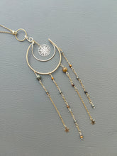 Charger l&#39;image dans la galerie, Suspension Lune • Pyrite et Œil de tigre
