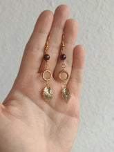Charger l&#39;image dans la galerie, Boucles Dionysos • Grenat
