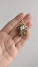 Charger et lire la vidéo dans la visionneuse de la Galerie, Pendentif • Bronzite
