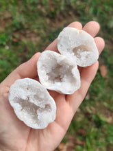 Charger l'image dans la galerie, Géodes de quartz
