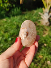 Charger l&#39;image dans la galerie, Agate fleur • Forme libre polie
