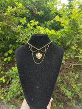 Charger l'image dans la galerie, Evita • Pyrite
