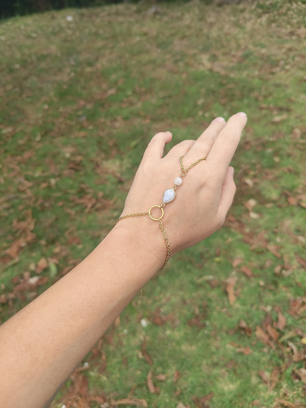 Bijou de main • Pierre de lune