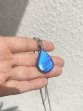 Charger l&#39;image dans la galerie, Vega • Labradorite
