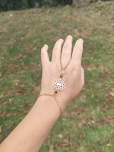 Charger l&#39;image dans la galerie, Bijou de main • Œil de tigre
