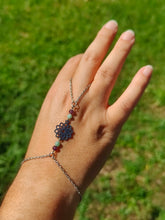 Charger l'image dans la galerie, Bijou de main • Améthyste &amp; amazonite
