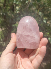 Charger l'image dans la galerie, Quartz rose • Forme Polie
