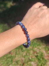 Charger l'image dans la galerie, Bracelets en Sodalite facettée
