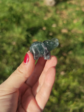 Charger l&#39;image dans la galerie, Elephant • fluorite verte
