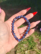 Charger l'image dans la galerie, Bracelets en Sodalite facettée
