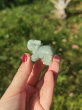 Charger l&#39;image dans la galerie, Elephant • Aventurine verte
