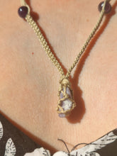 Charger l&#39;image dans la galerie, Collier • Lepidolite • Améthyste • Cristal de roche
