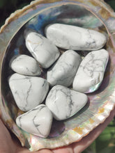 Charger l&#39;image dans la galerie, Howlite
