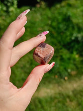 Charger l&#39;image dans la galerie, Cube en Rhodonite

